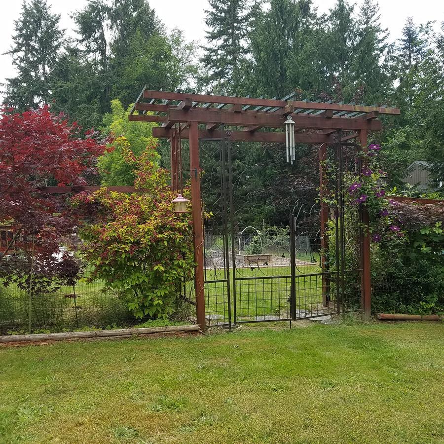 Arbor Rouge Cottage Clinton Exterior photo